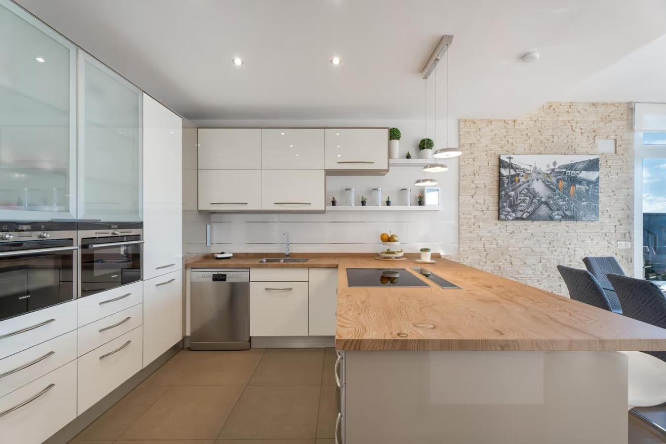 Villa Golden Horizon Con Piscina Privada Climatizada Santa Úrsula Eksteriør bilde